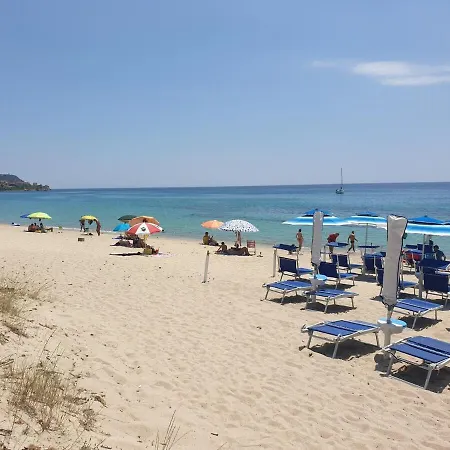 Celeste - Vista Mare A 80metri Dalla Casa vacanze Geremèas